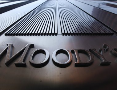 Έκθεση Moody's: Αναβάθμιση του Ελληνικού αξιόχρεου και άνοδος της ανάπτυξης